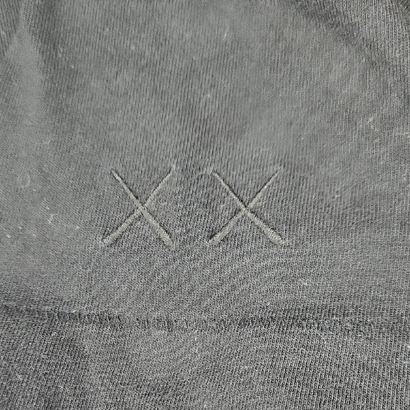 KAWS Uniqio Sesame Street Elmo & Cookie Monster Graphic Tee - Picture 7 of 8